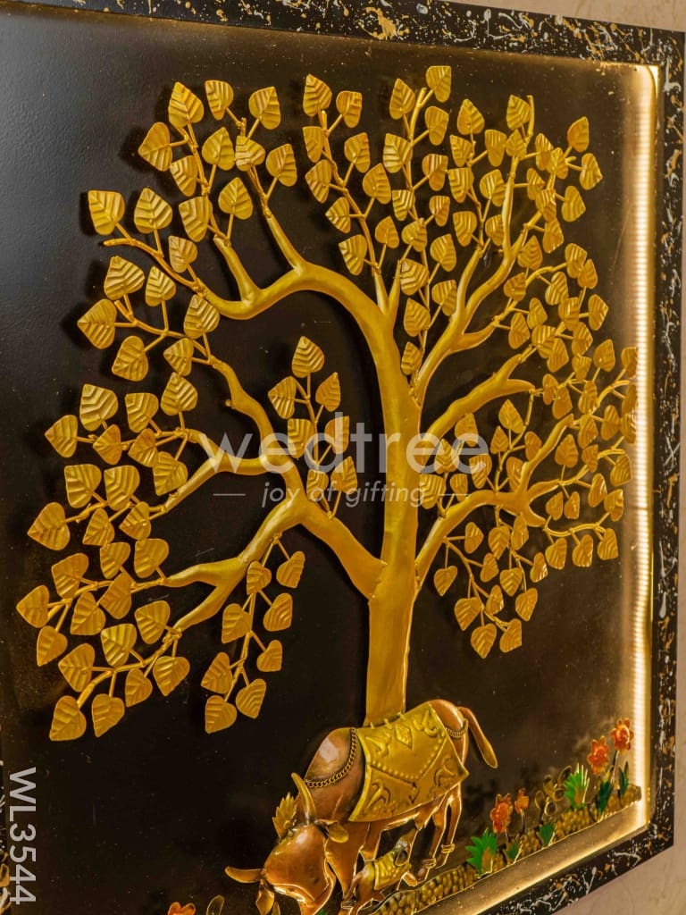 Metal Tree with Cow Frame - WL3544
