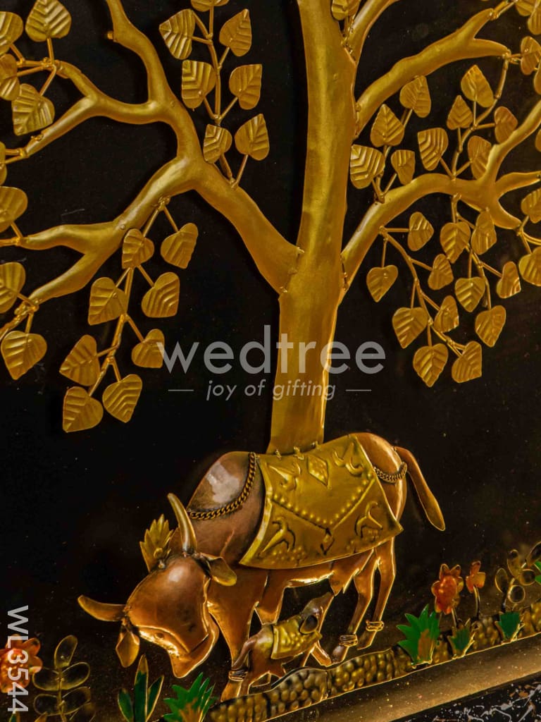 Metal Tree with Cow Frame - WL3544