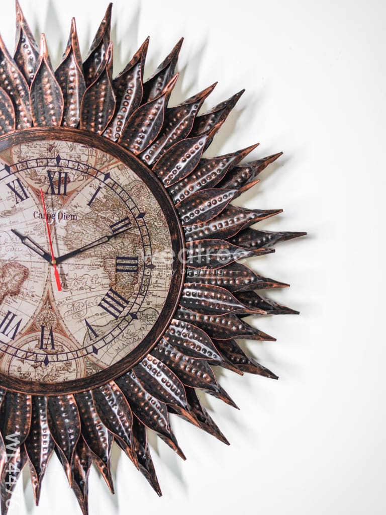 Metal Wall Decor - Designer Clock - WL4476