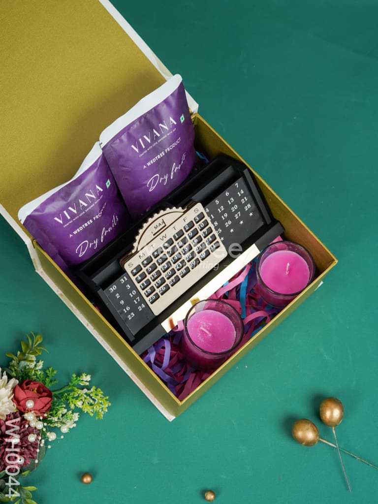 New Year Hamper 10 - Pen Stand & Calendar, Scented Candle with Dry Fruits - WH0044