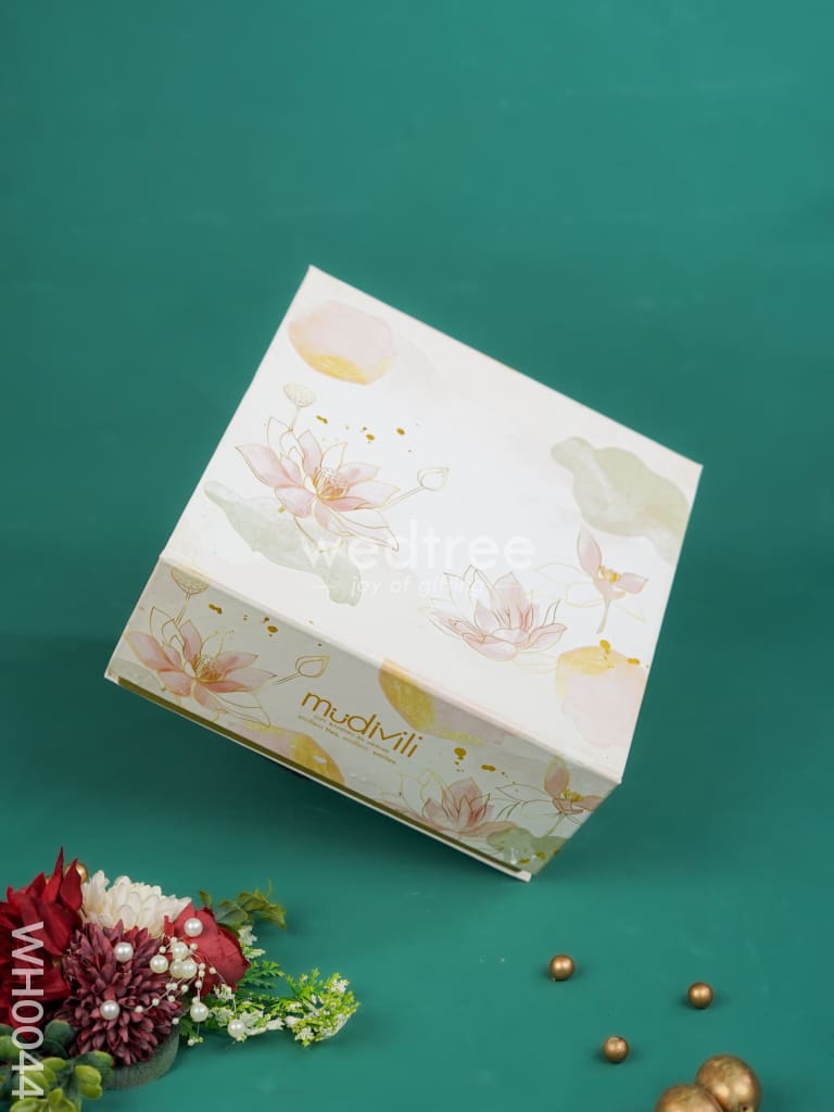New Year Hamper 10 - Pen Stand & Calendar, Scented Candle with Dry Fruits - WH0044