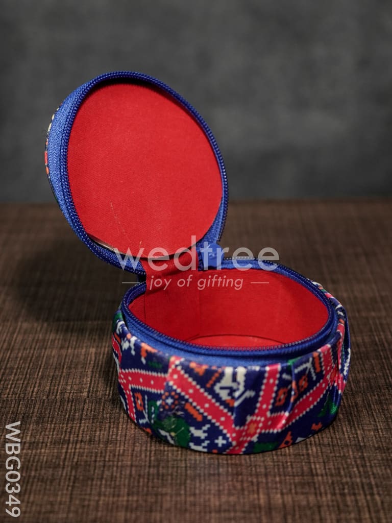 Patola Print Bangle Box - WBG0349