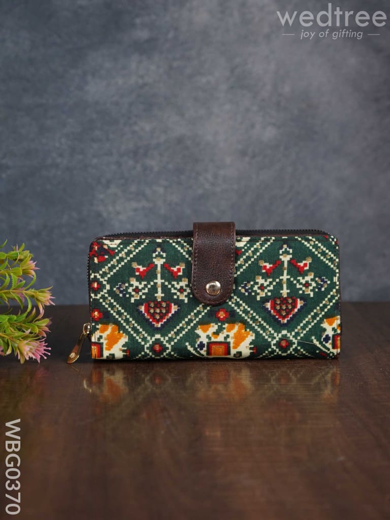 Printed Fabric Designer Wallet - WBG0370