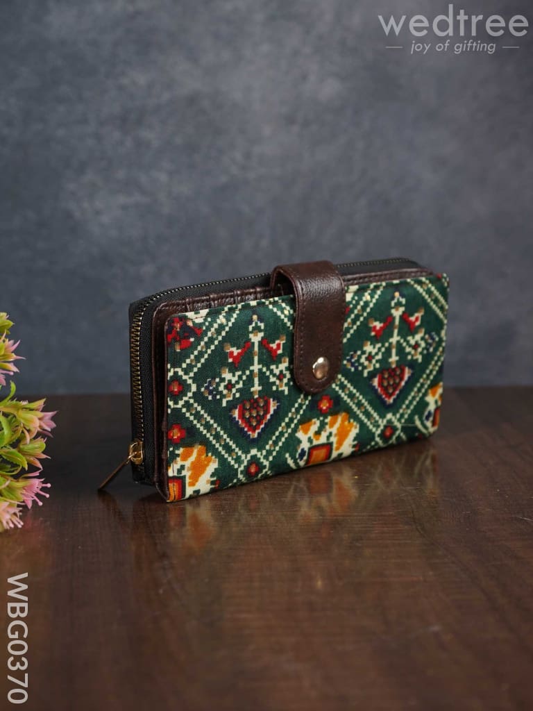 Printed Fabric Designer Wallet - WBG0370