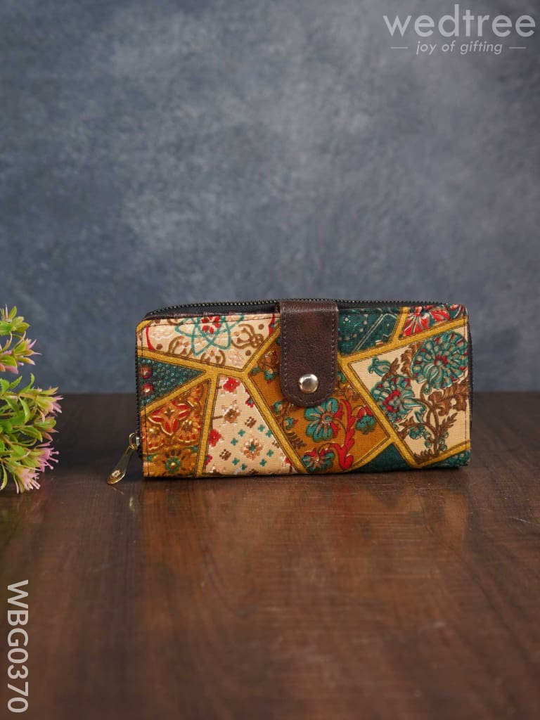 Printed Fabric Designer Wallet - WBG0370