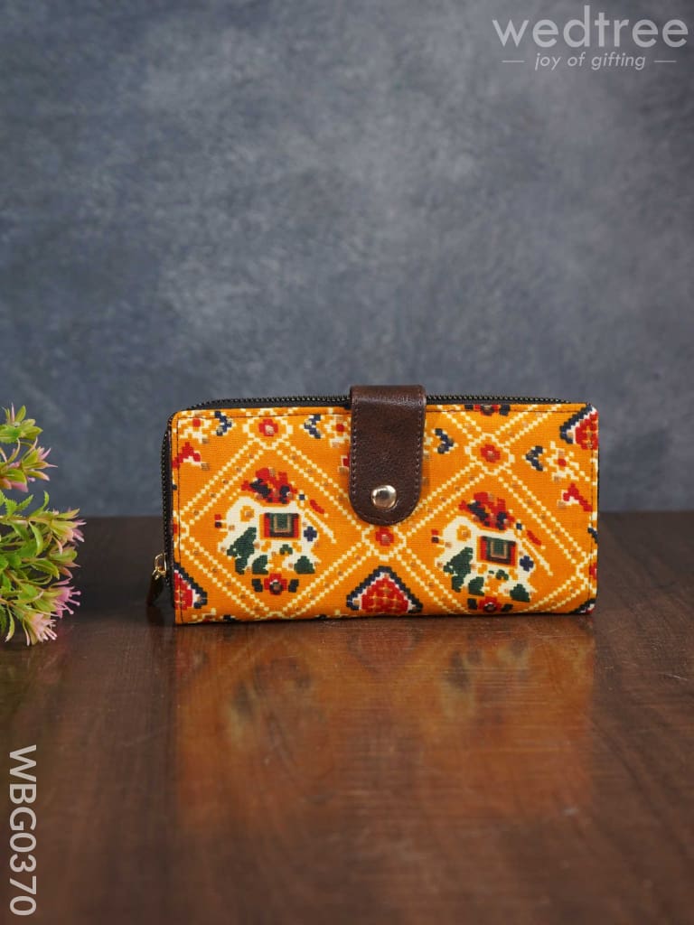 Printed Fabric Designer Wallet - WBG0370