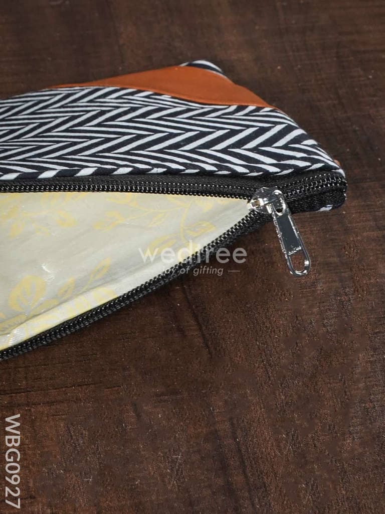 Printed Fabric Purse - WBG0927