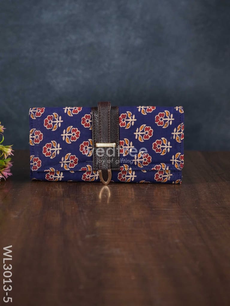 Printed Fabric Wallet with Flip Lock - WL3013