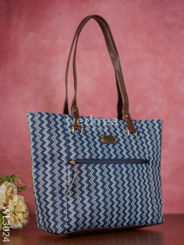 Printed Hand Bag with Faux Leather Handles & Base - WL3024