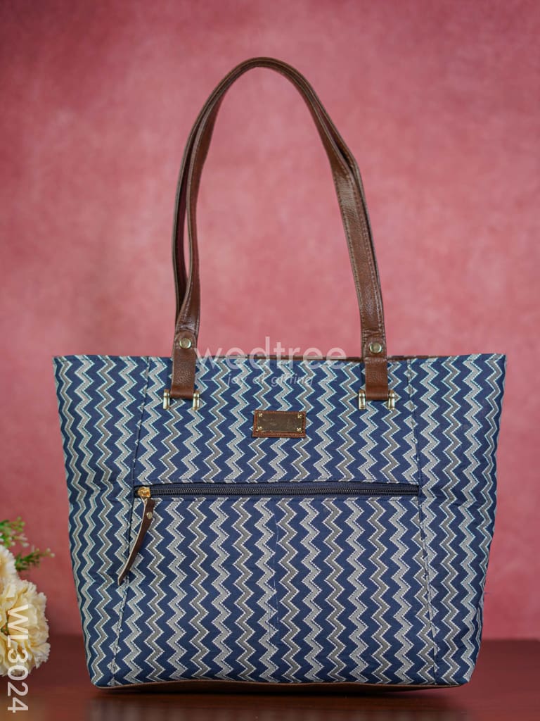 Printed Hand Bag with Faux Leather Handles & Base - WL3024