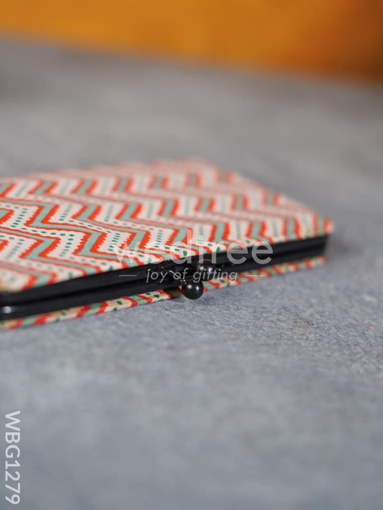 Printed Purse with Clasp Lock - WBG1279