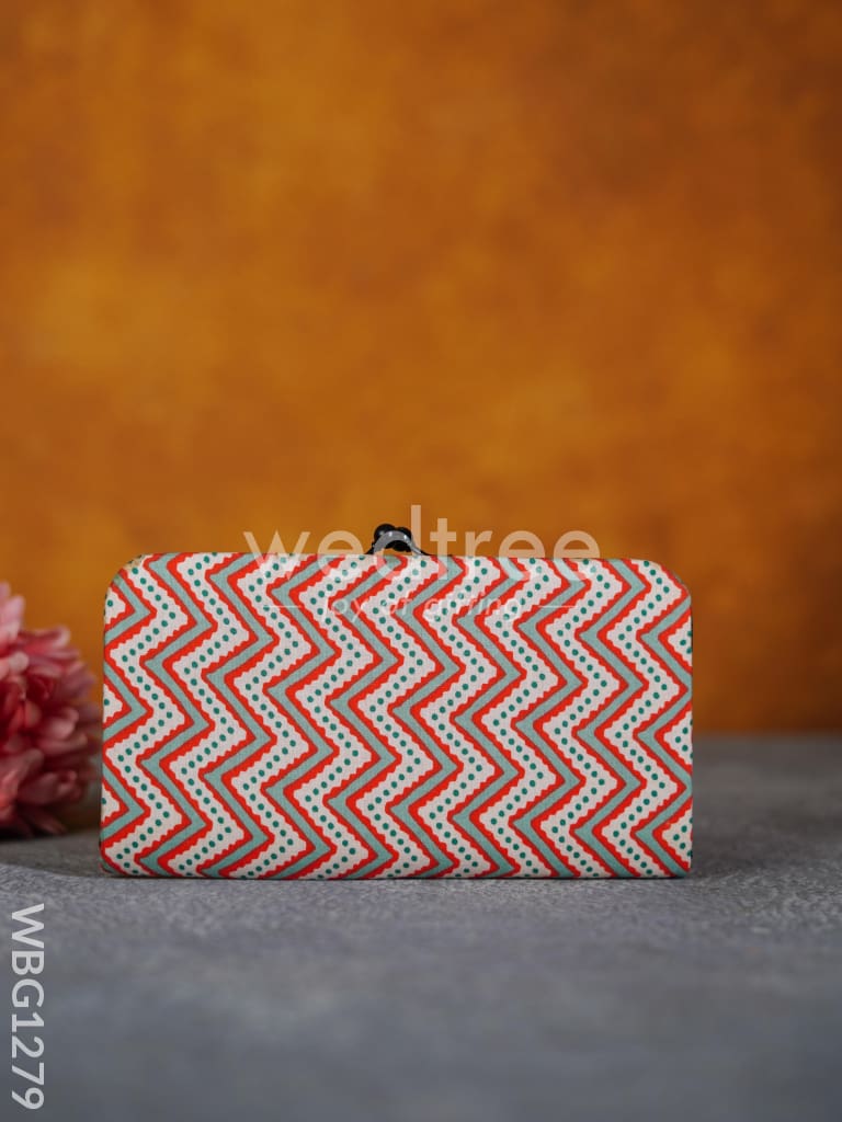 Printed Purse with Clasp Lock - WBG1279