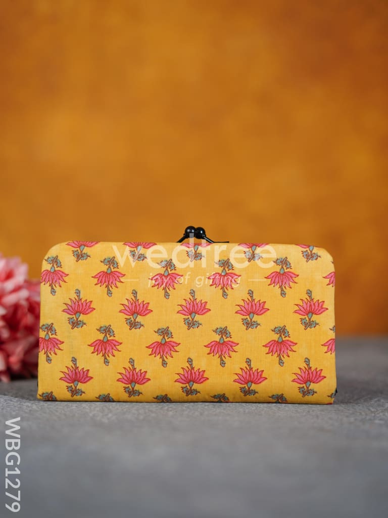 Printed Purse with Clasp Lock - WBG1279