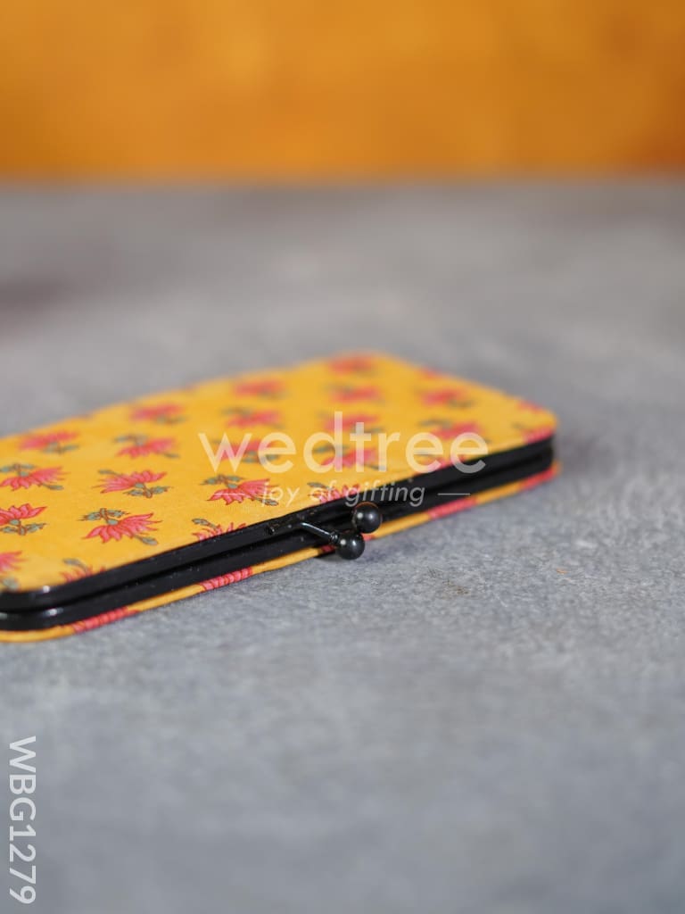 Printed Purse with Clasp Lock - WBG1279