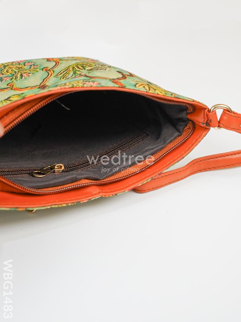 Printed Sling Bag - WBG1483