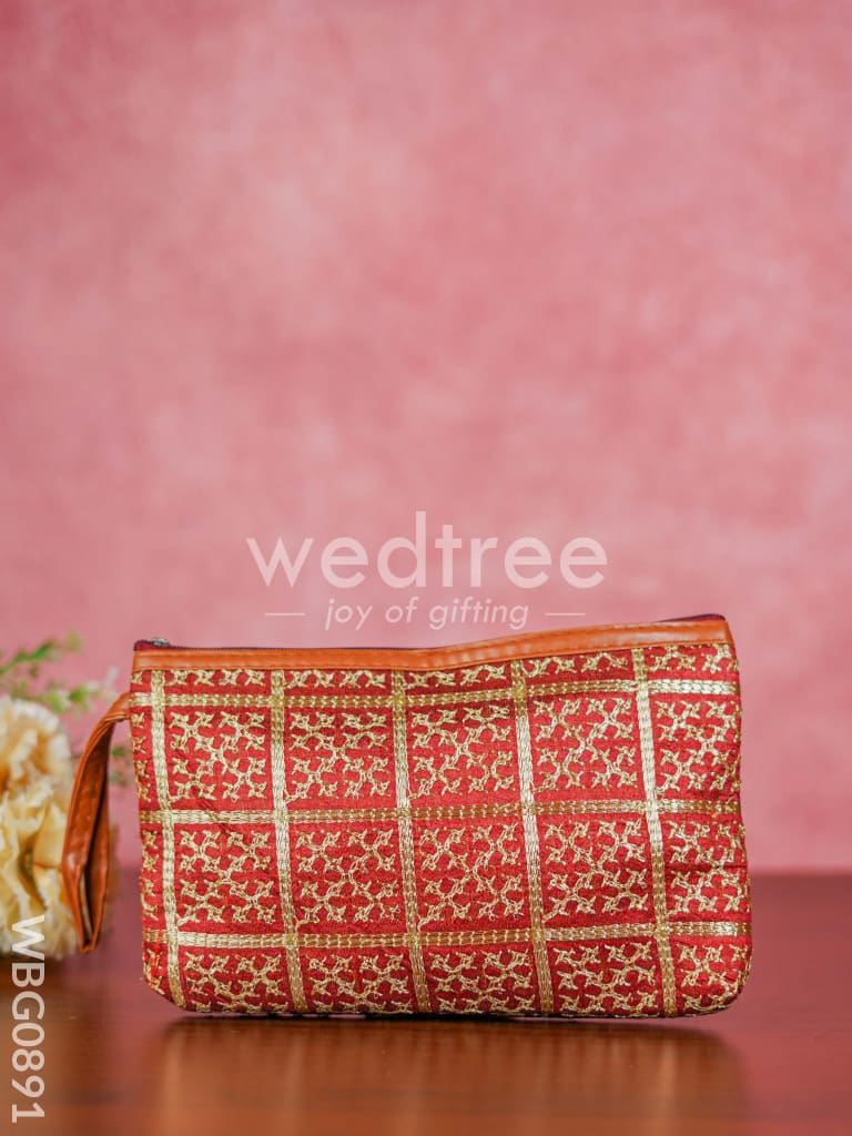 Purse with Golden Embroidery and Faux Leather Handle - WBG0891