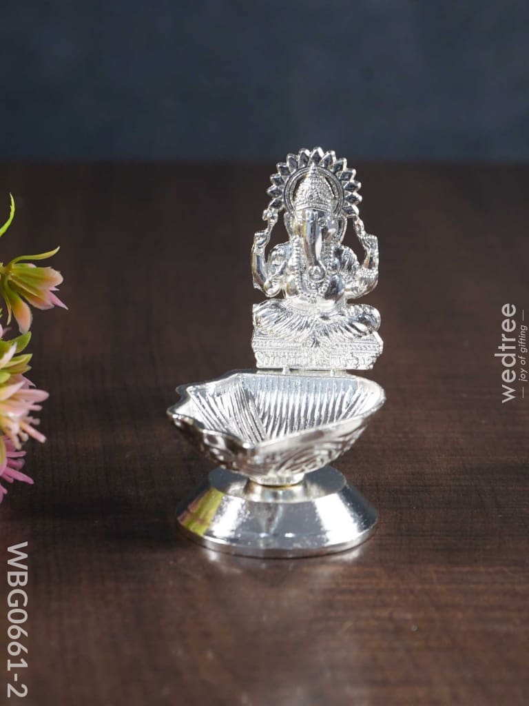Lakshmi Shank Deepam - Wbg0661 Ganesha Diyas