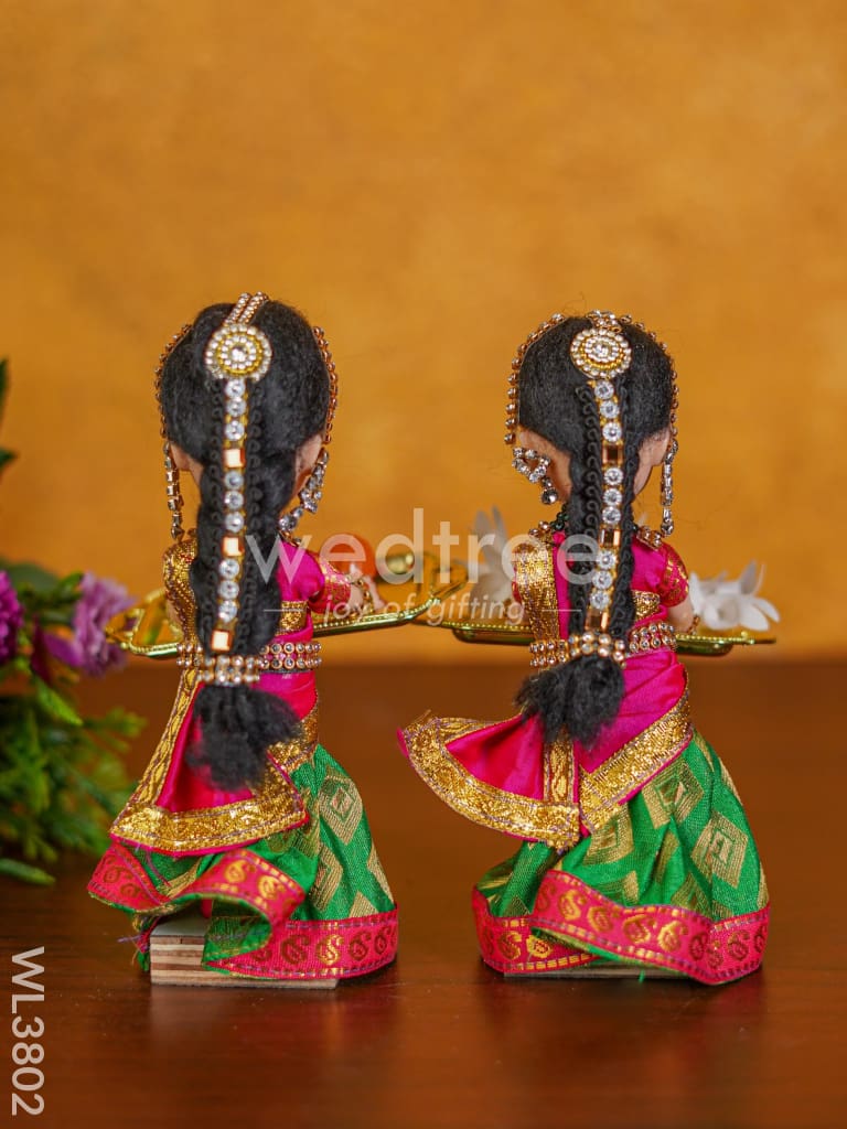 Small Welcome Dolls (Set of 2) - 7 inch - WL3802