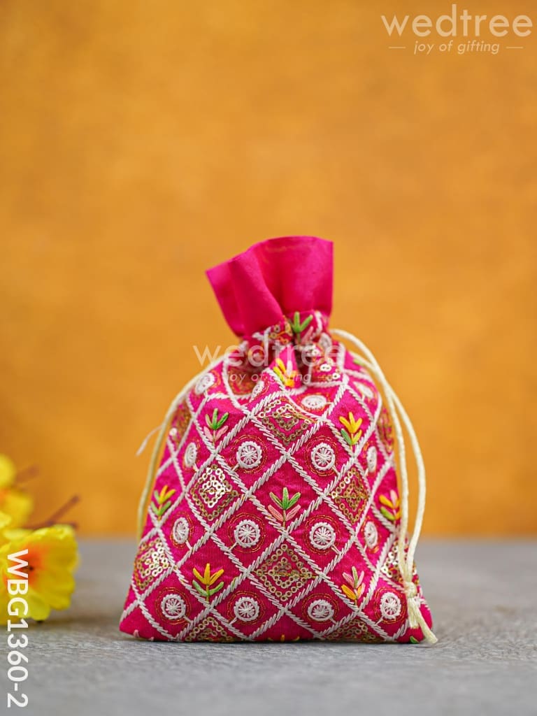String Bag with Floral Embroidery - WBG1360