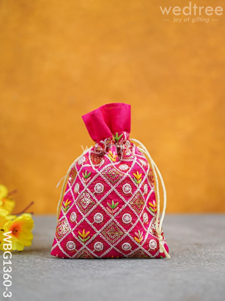 String Bag with Floral Embroidery - WBG1360