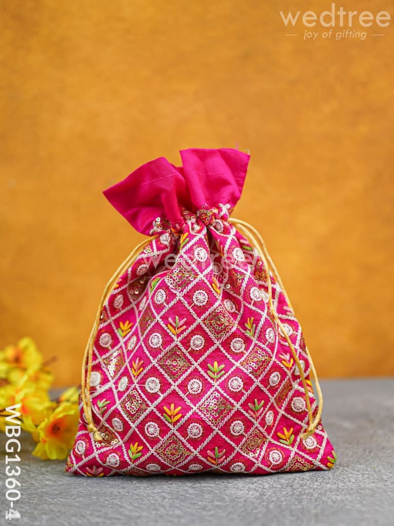 String Bag with Floral Embroidery - WBG1360