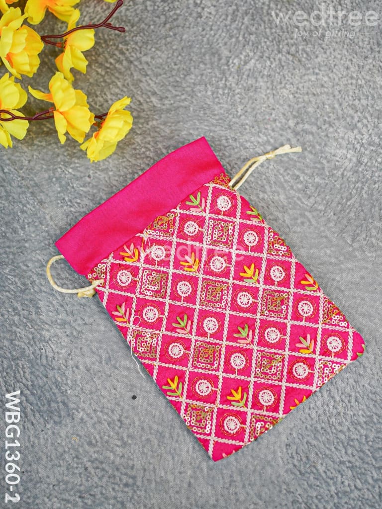 String Bag with Floral Embroidery - WBG1360