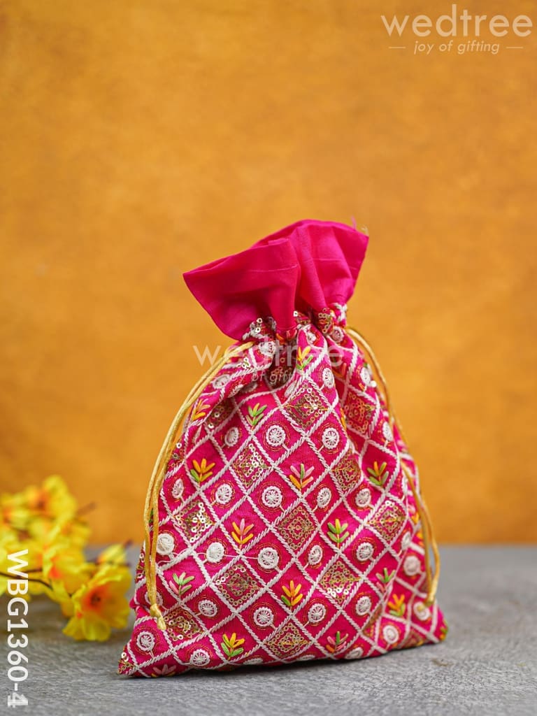 String Bag with Floral Embroidery - WBG1360