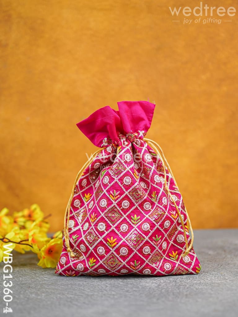 String Bag with Floral Embroidery - WBG1360