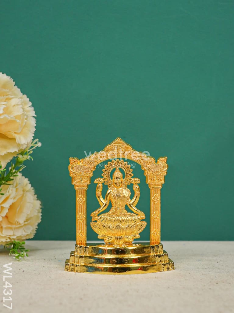 Swarna Golu 2 - Tanjore Painted Golu Padi & Zinc Alloy Murtis - WL4317