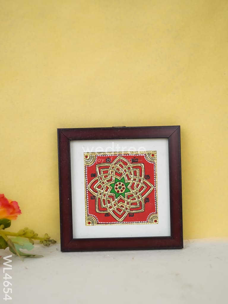 Tanjore Art Photo Frame - Kolam Design - WL4654