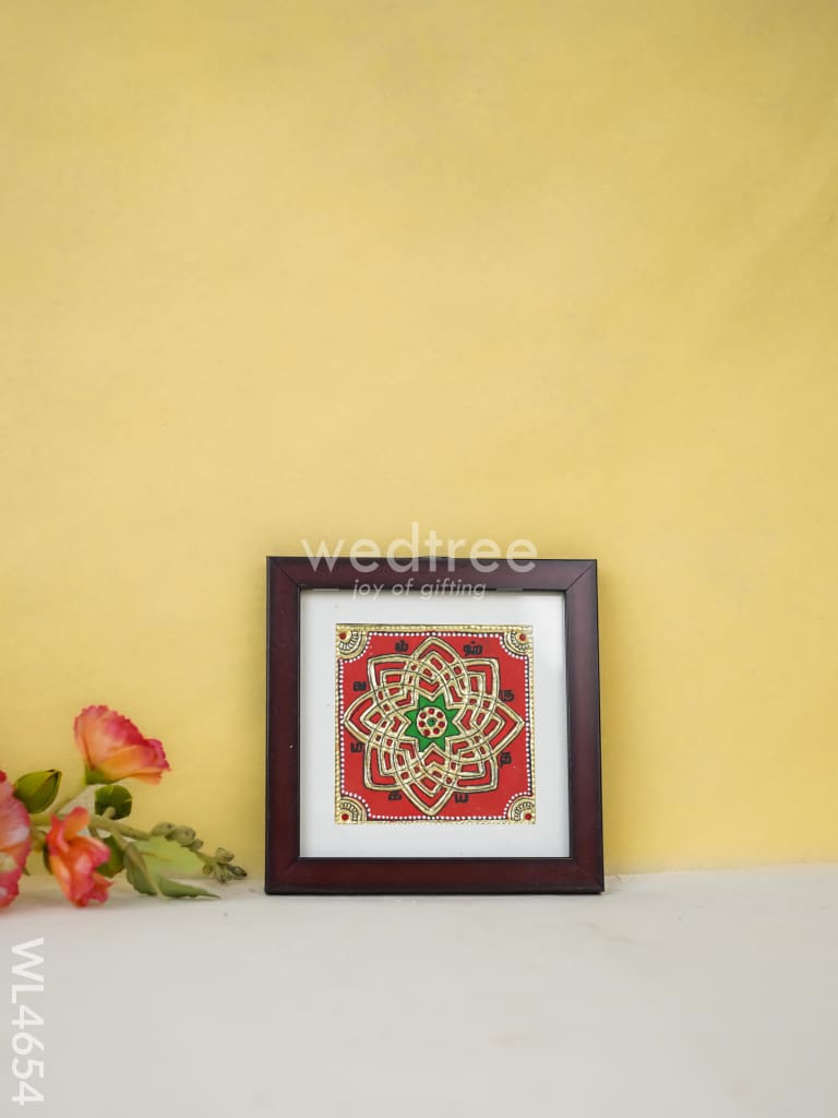 Tanjore Art Photo Frame - Kolam Design - WL4654