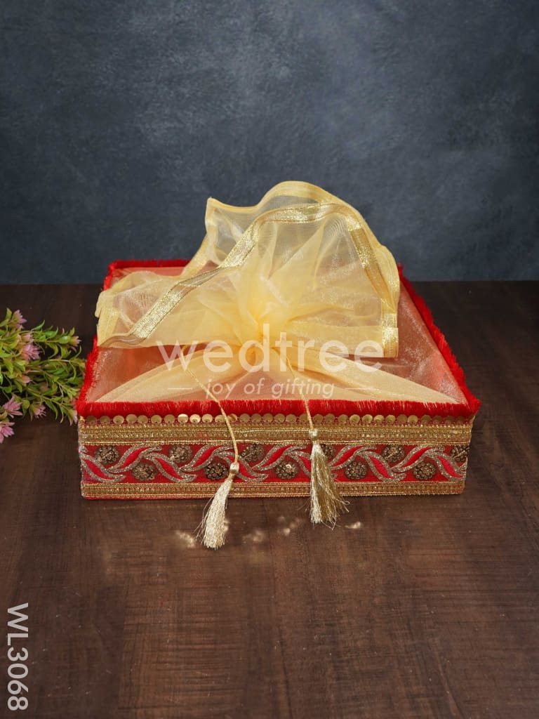 Trousseau Basket with Golden Lace Work - Set of 3 - WL3068
