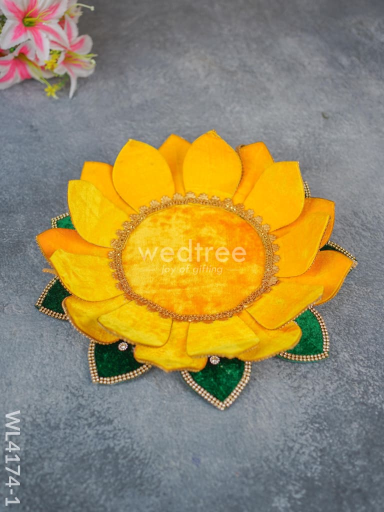 Velvet Lotus Base - WL4174