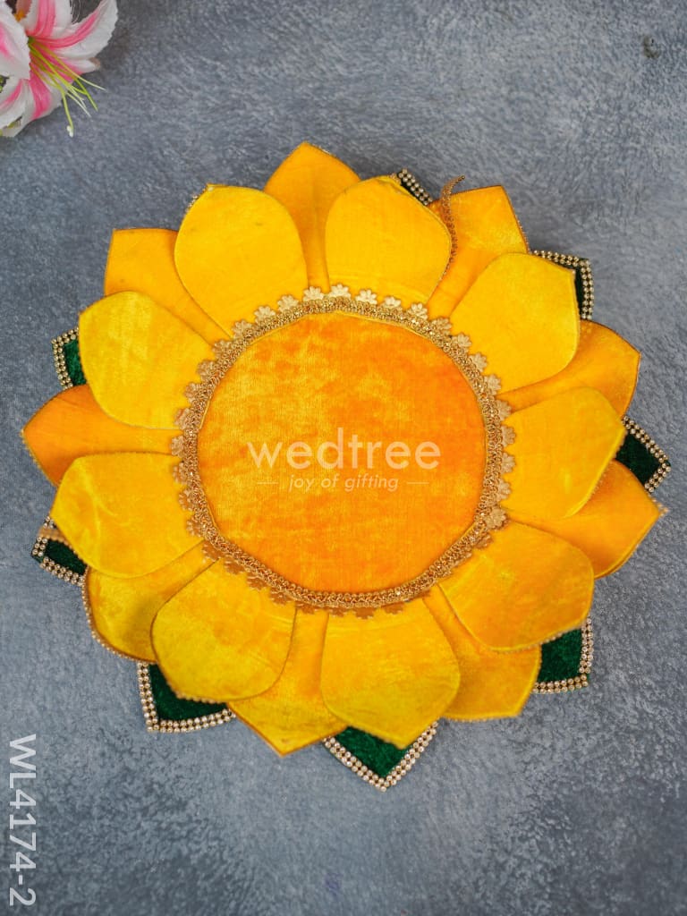 Velvet Lotus Base - WL4174