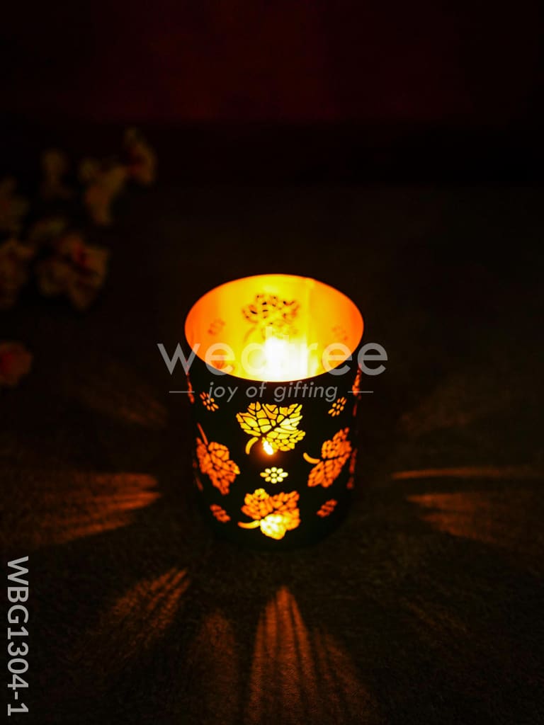 Votive with Leaf Design - WBG1304
