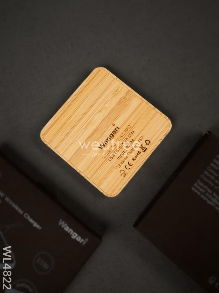 Wangari - Bamboo Wireless Charger with USB - 15W - Pine - WL4822