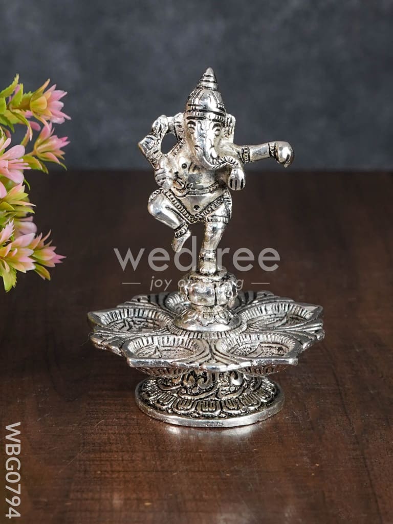 White Metal Dancing Ganesh 5 Face Diya - WBG0794