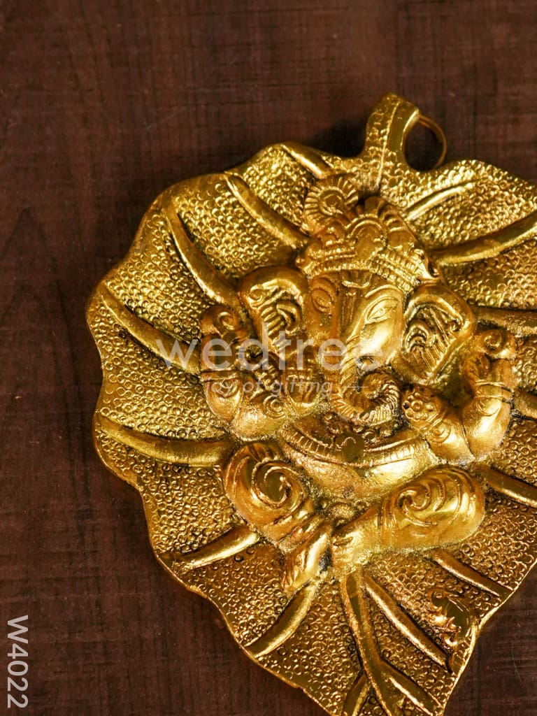White metal gold oxidised leaf Ganesha hanging - W4022