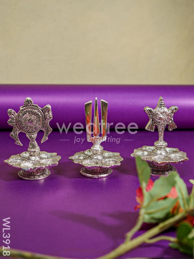 White Metal Shanku Chakra Diya - WL3918