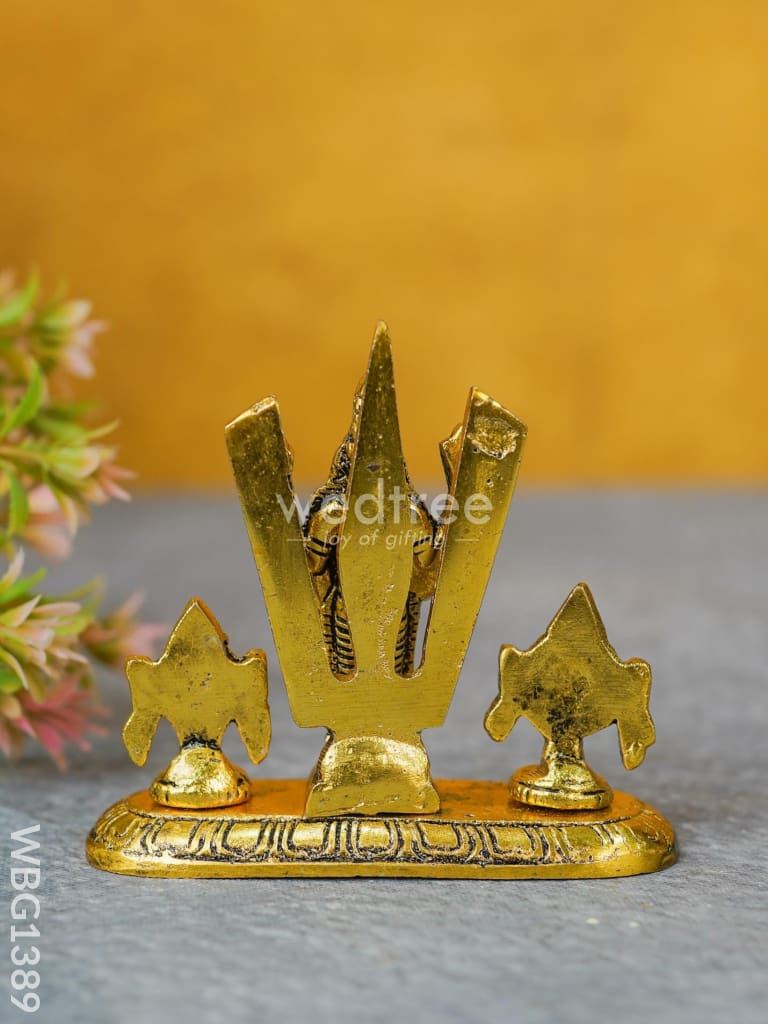 White Metal Tirupathi Balaji Shank Chakra Nama on Oval Base - WBG1389