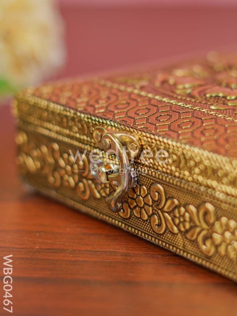 Wooden Dry Fruit Box with Oxidized Finish - Flower (6x6) - WBG0467