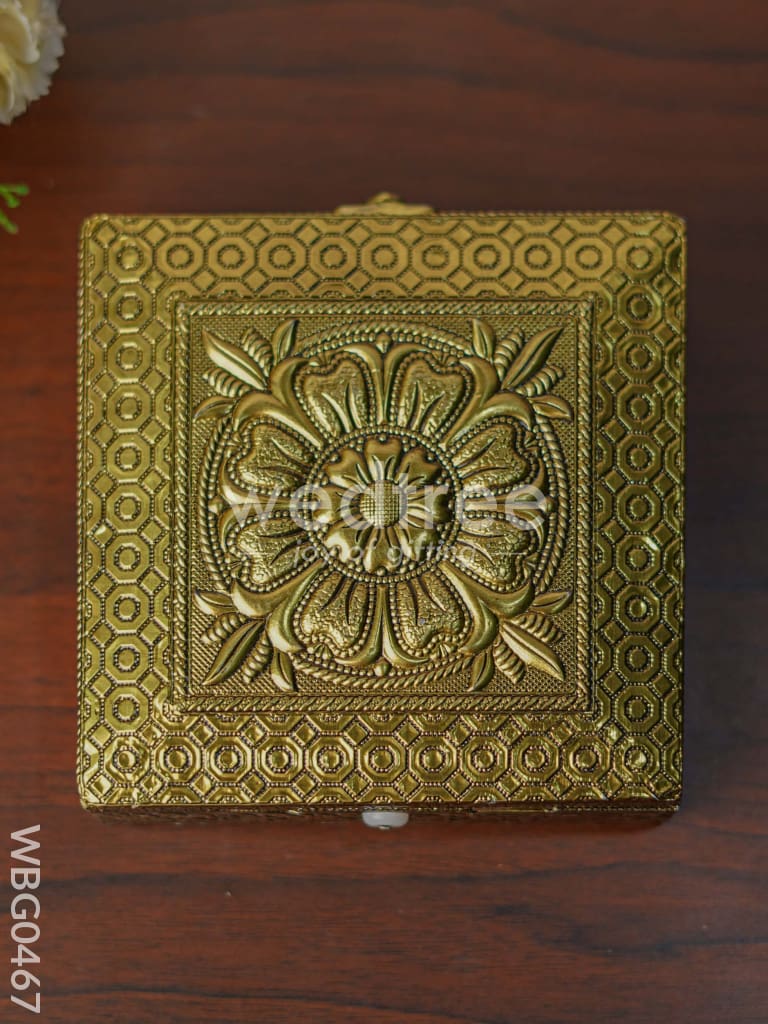 Wooden Dry Fruit Box with Oxidized Finish - Flower (6x6) - WBG0467