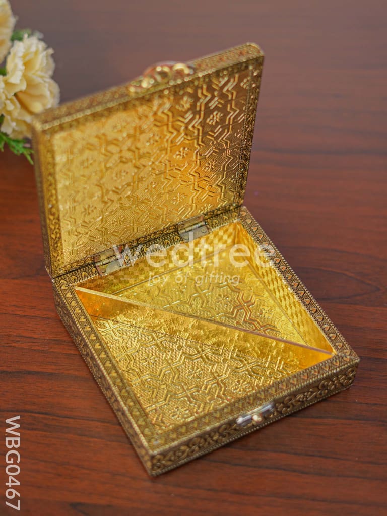 Wooden Dry Fruit Box with Oxidized Finish - Flower (6x6) - WBG0467