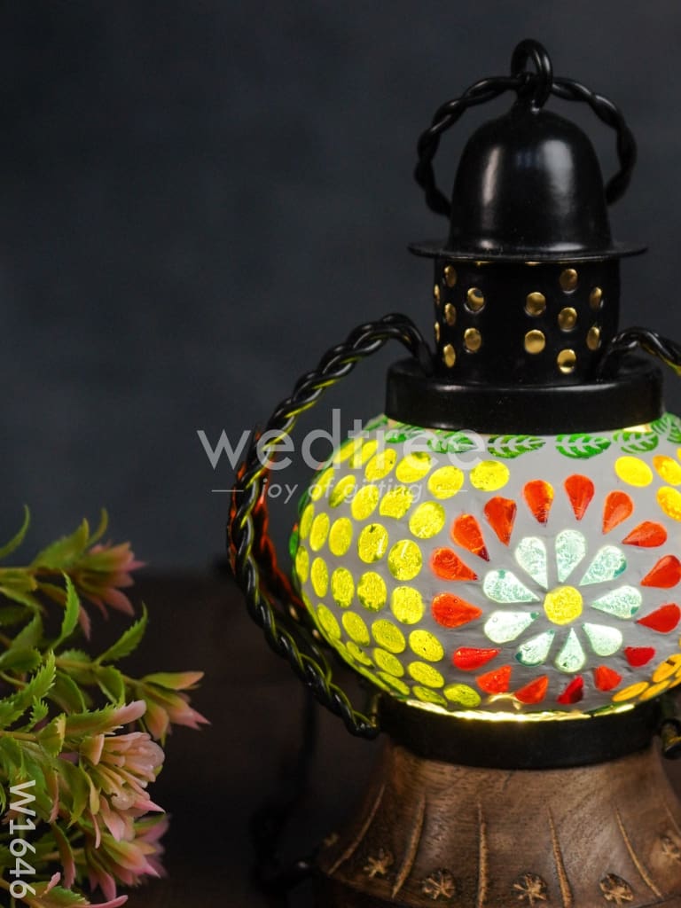 Wooden Lantern - W1646