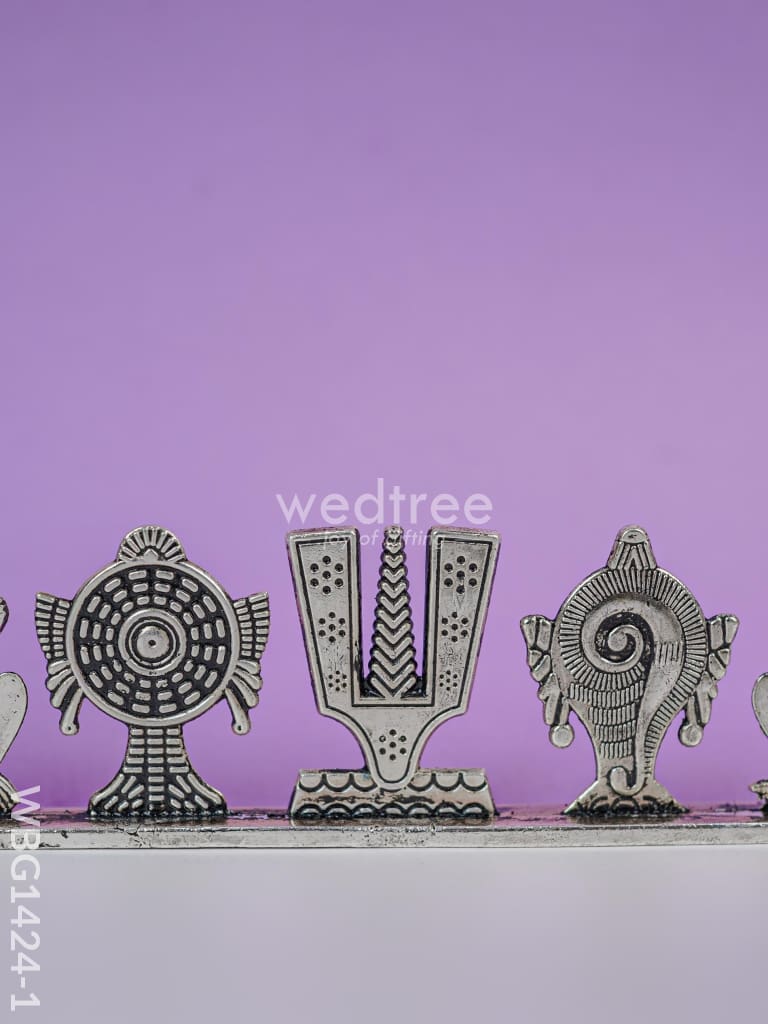 Zinc Alloy Shank Chakra Nama Stand - WBG1424