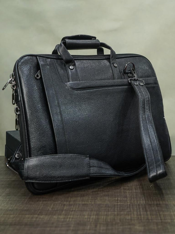 Laptop Bag in Leather with Expandable Sleek -Black - BCG0011