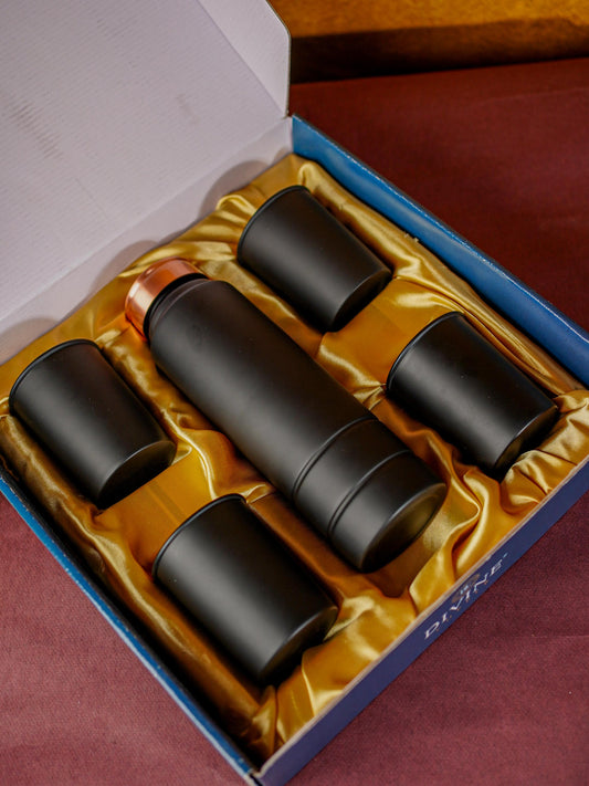 Bottle with 4 Glass Set - Black - BCG0231