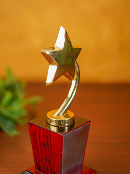 Gold Star Trophy - BCG0130