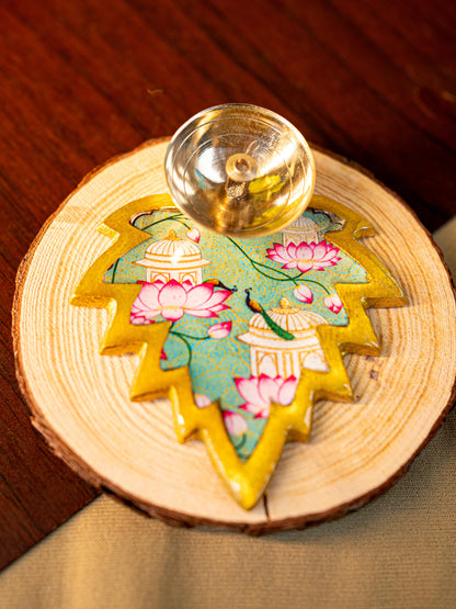 Brass Diya with Leaf - WBG1842
