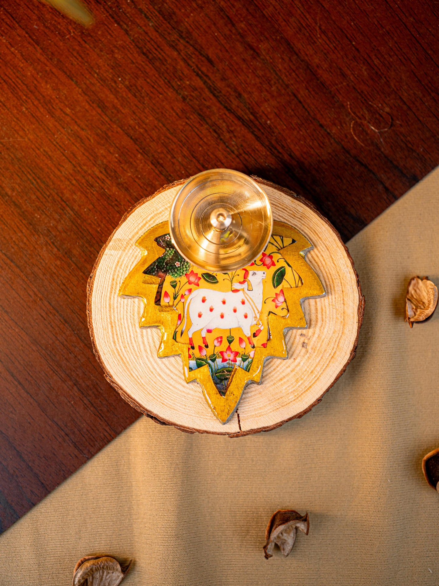 Brass Diya with Leaf - WBG1842